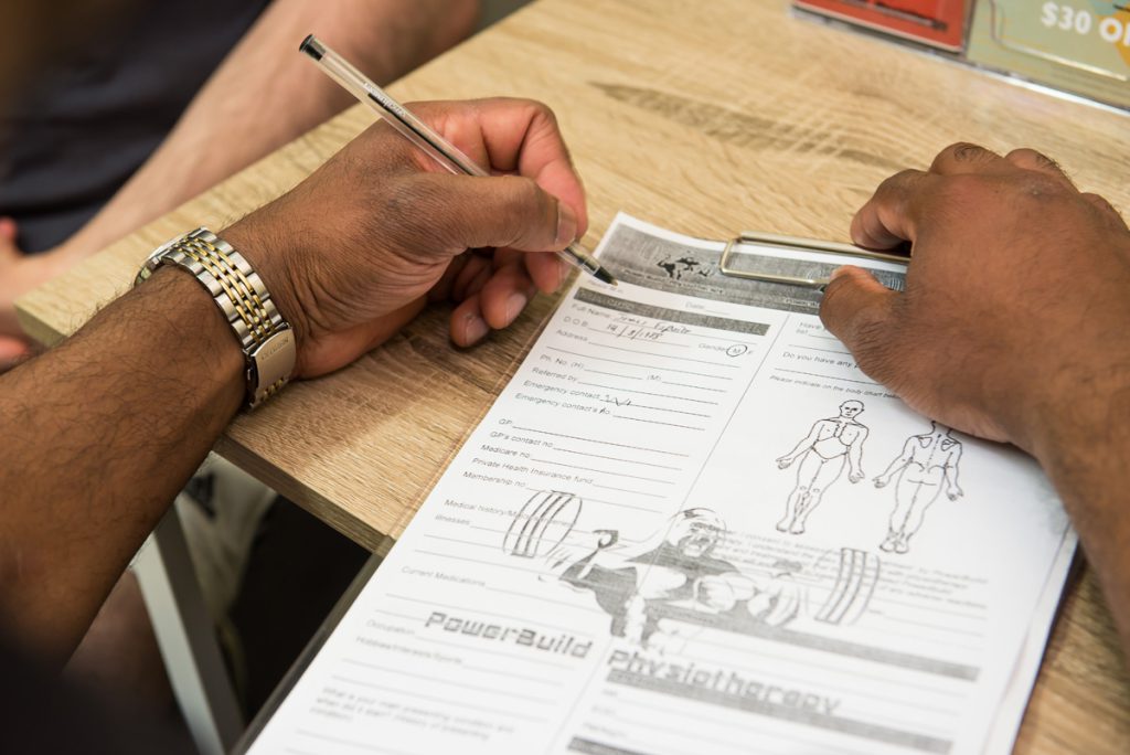 الأوراق المطلوبة لحجز جلسة علاج طبيعي